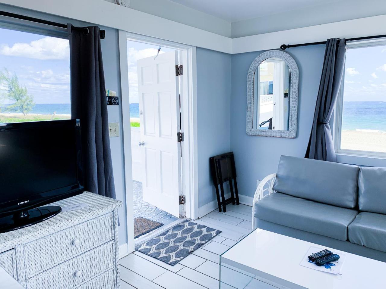 Coral Tides Resort 폼파노 비치 외부 사진