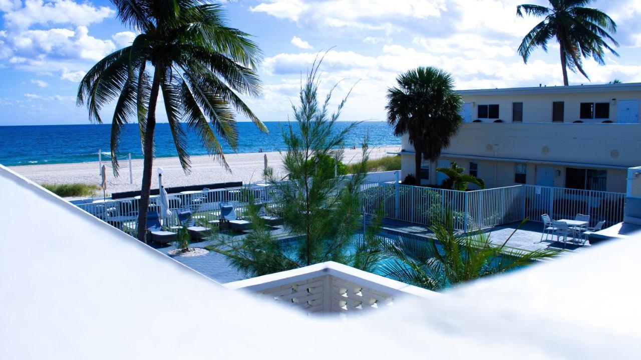Coral Tides Resort 폼파노 비치 외부 사진